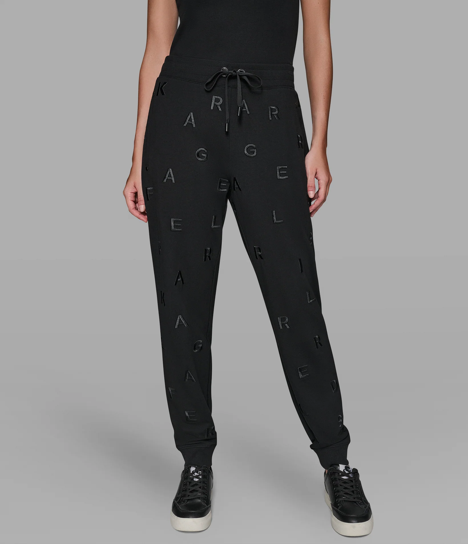 CO-ORD SCATTERED LOGO JOGGER