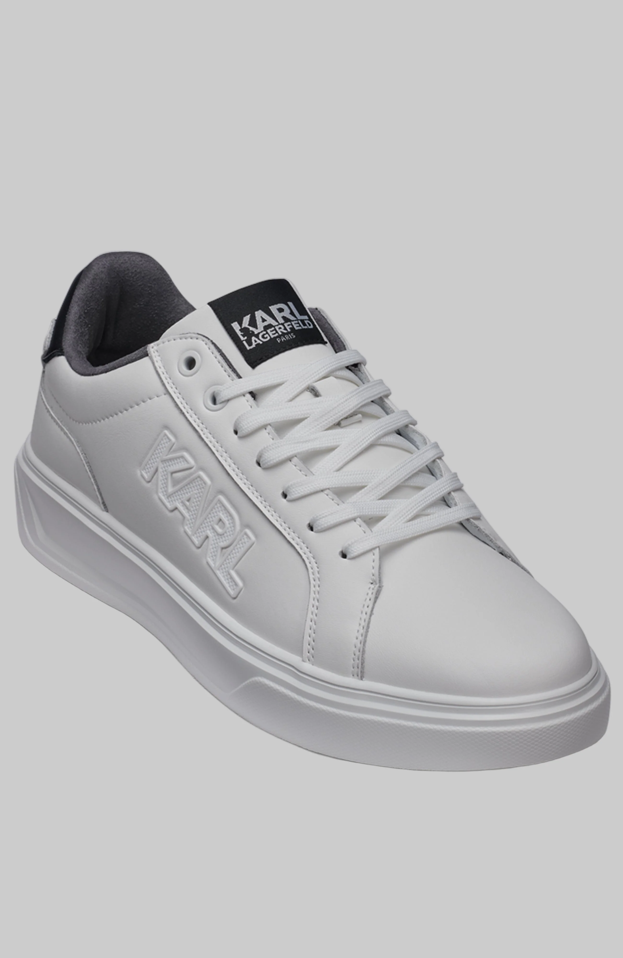 LEATHER SNEAKER WITH SIDE KARL LOGO PATCH - Image 2